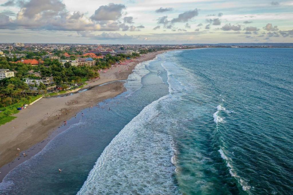 The Aroma'S Of Bali Hotel & Residence Legian Exteriör bild